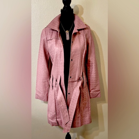 Genuine leather pink jacket. *NWT* Necklace SOLD! - Picture 2 of 6